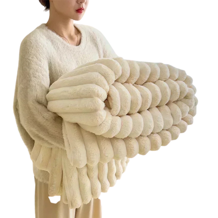 Luxury Fluffy Throw Blanket – Warm & Cozy Bunny-Inspired Design