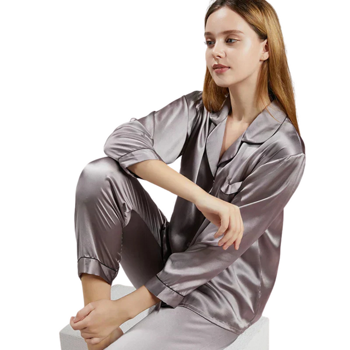 Women’s Satin Pajama Set – Comfort & Elegance for Nighttime Relaxation
