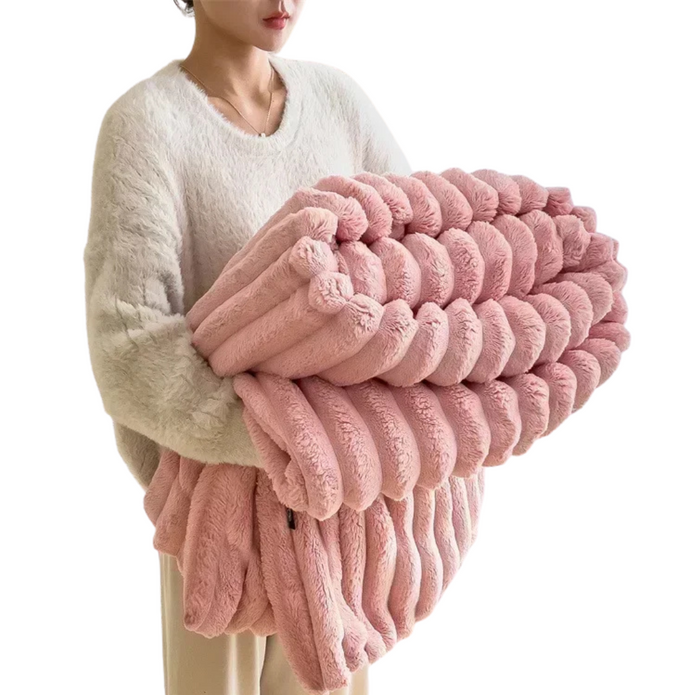 Luxury Fluffy Throw Blanket – Warm & Cozy Bunny-Inspired Design