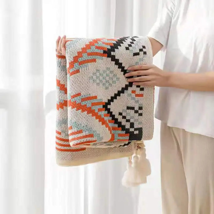 Boho Woven Throw Blanket – Colourful Geometric Pattern with Tassels