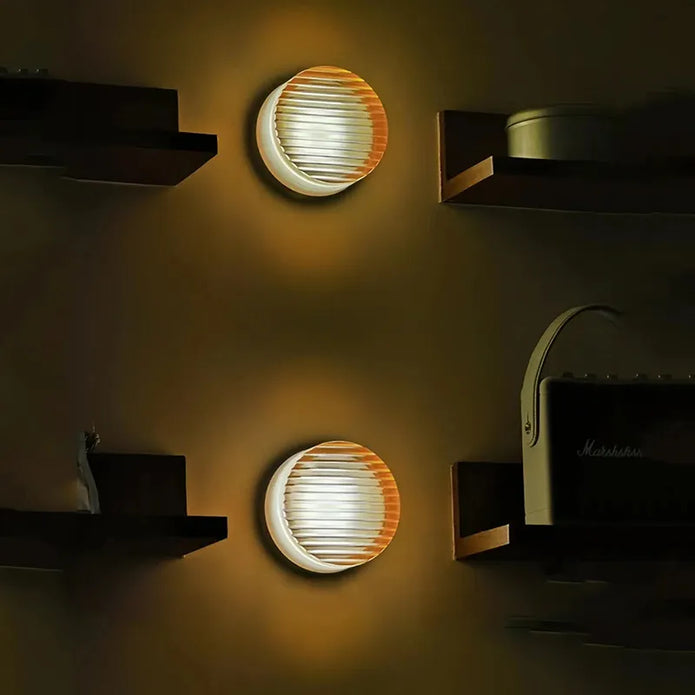 Dual-Space Light – Elegant Illumination for Home and Garden