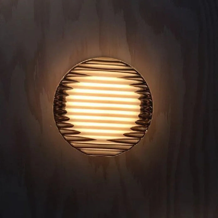 Dual-Space Light – Elegant Illumination for Home and Garden