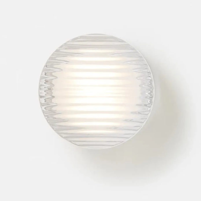 Dual-Space Light – Elegant Illumination for Home and Garden