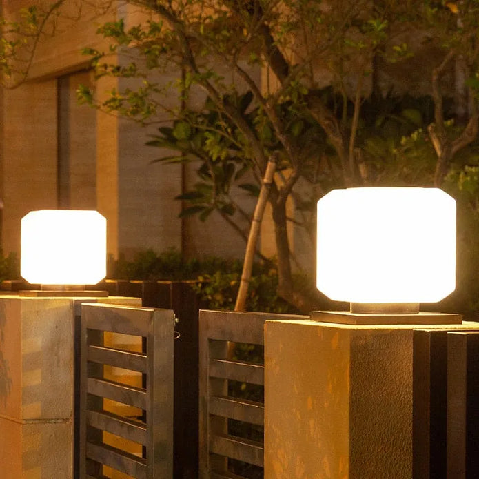 Elegant Solar Garden Lights – Refined Illumination for Outdoor Spaces
