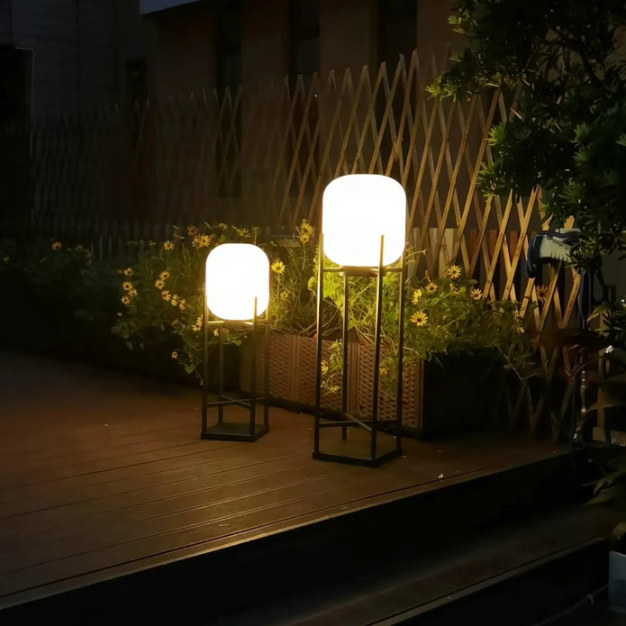 Natural Garden Glow – Elegant Lighting to Illuminate Outdoor Spaces