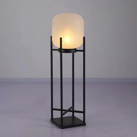 Natural Garden Glow – Elegant Lighting to Illuminate Outdoor Spaces