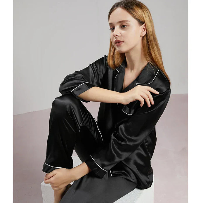 Women’s Satin Pajama Set – Comfort & Elegance for Nighttime Relaxation