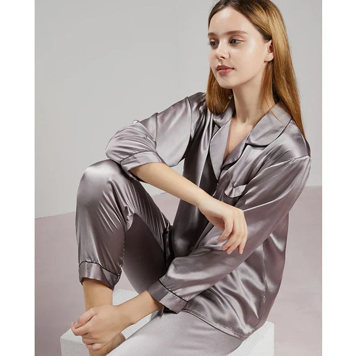Women’s Satin Pajama Set – Comfort & Elegance for Nighttime Relaxation
