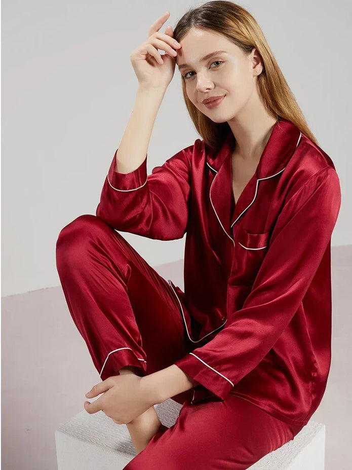 Women’s Satin Pajama Set – Comfort & Elegance for Nighttime Relaxation